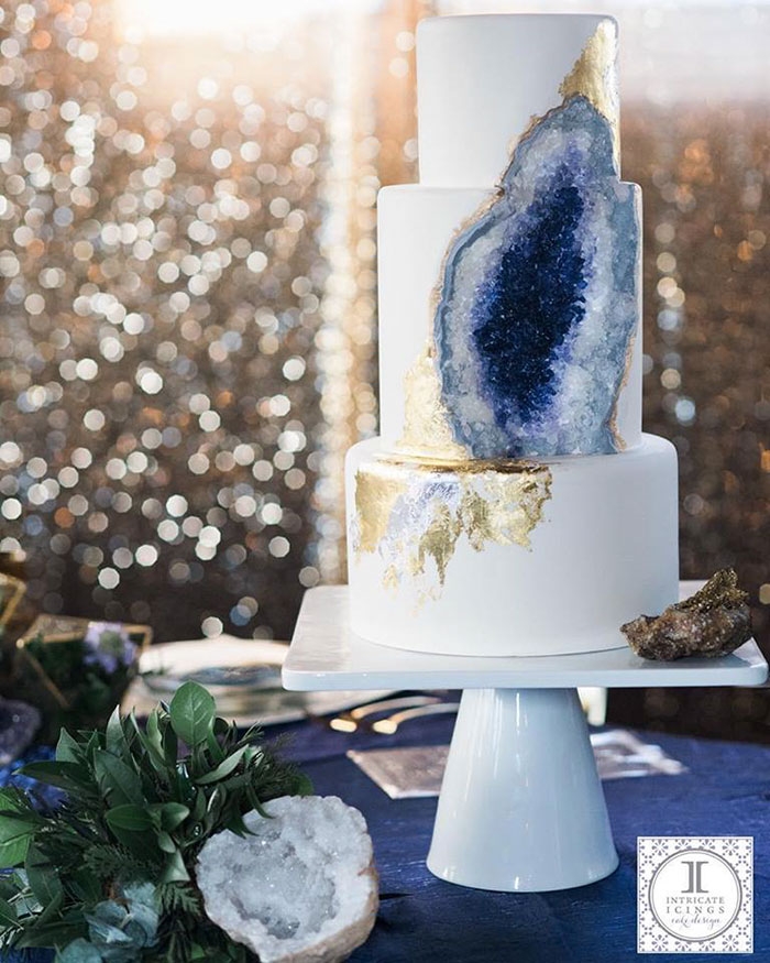 geology-confectionary-amethyst-geode-cake-rachael-teufel-3