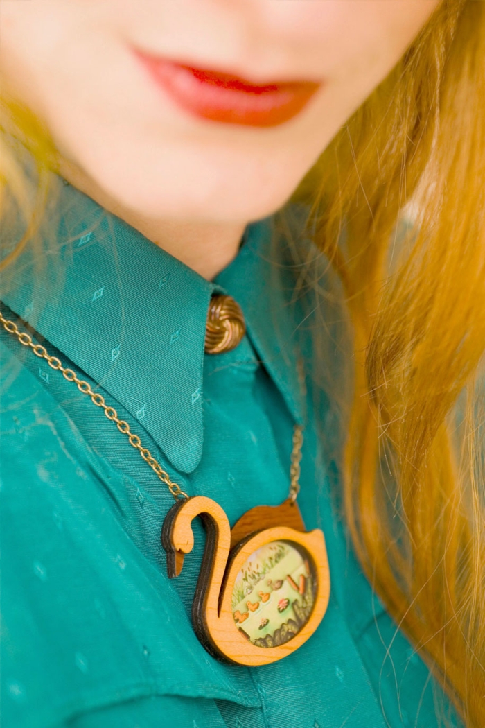 fairytale-necklaces-scenes-inside-laliblue-gemma-arnal-jerico-8