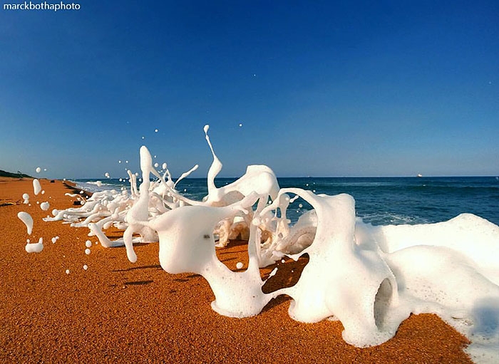 photography-waves-breaking-marck-botha-south-africa-26