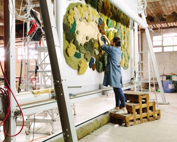 upcycle-wool-carpet-forest-moss-alexandra-kehayoglou-35