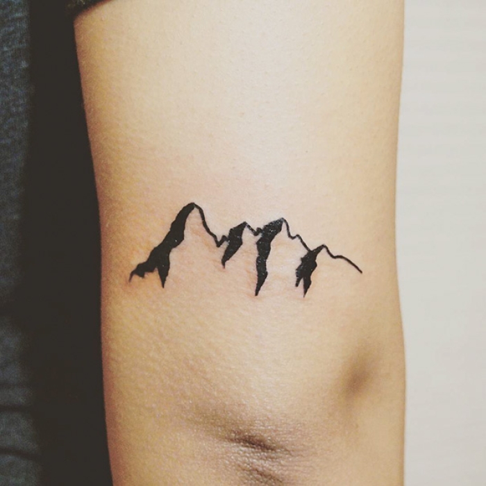 minimalist-tattoo-ideas-inspiration-12