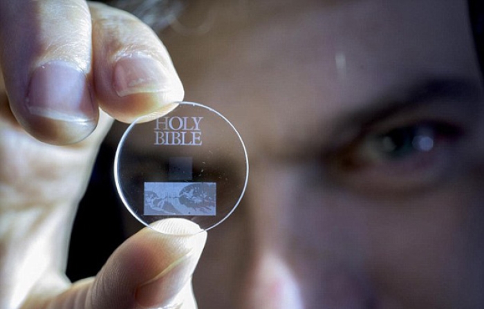 eternal-storage-device-university-southampton-4