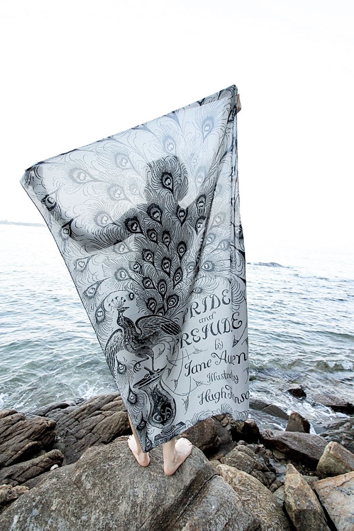 cover-text-art-book-lover-scarf-freshcomfy-pimolpan-thailand-43