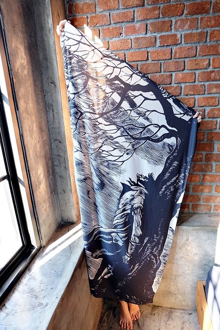 cover-text-art-book-lover-scarf-freshcomfy-pimolpan-thailand-4