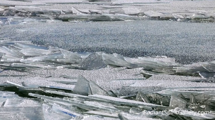 lake-superior-ice-sheets-break-glassdawn-lapointe-radiant-spirit-gallery-4