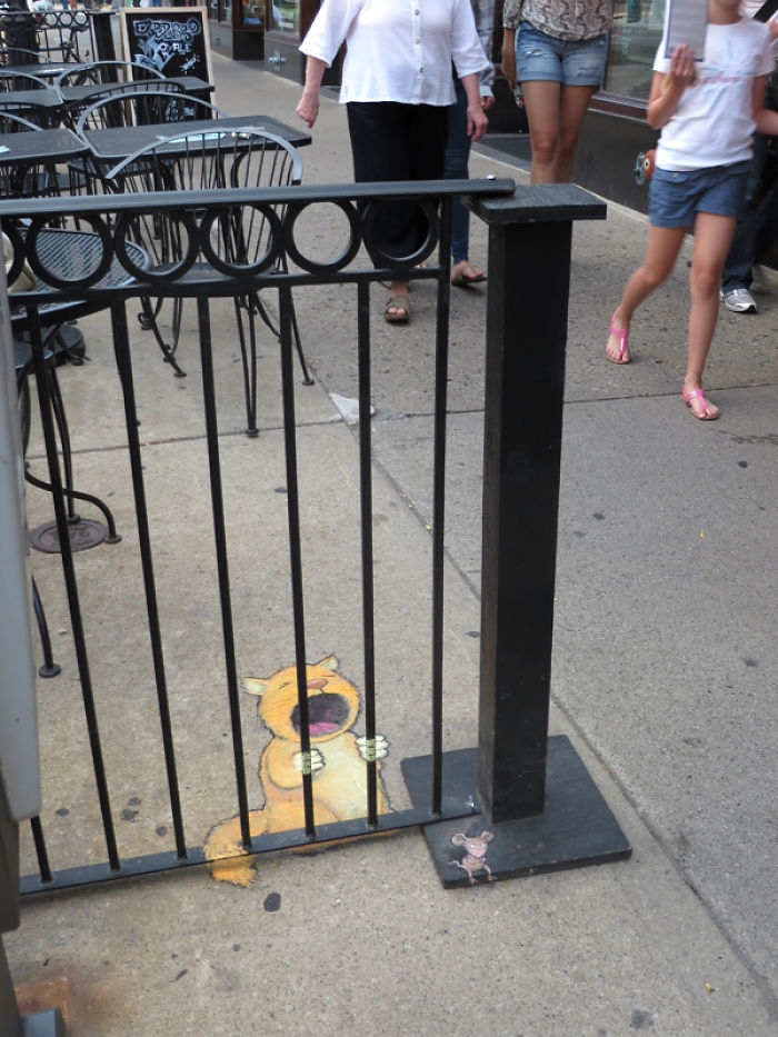 adorable-chalk-drawn-creatures-sidewalk-david-zinn-12