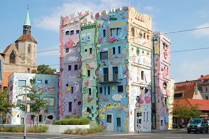 colorful-psychedelic-cartoon-buildings-james-rizzi-germany-7-2