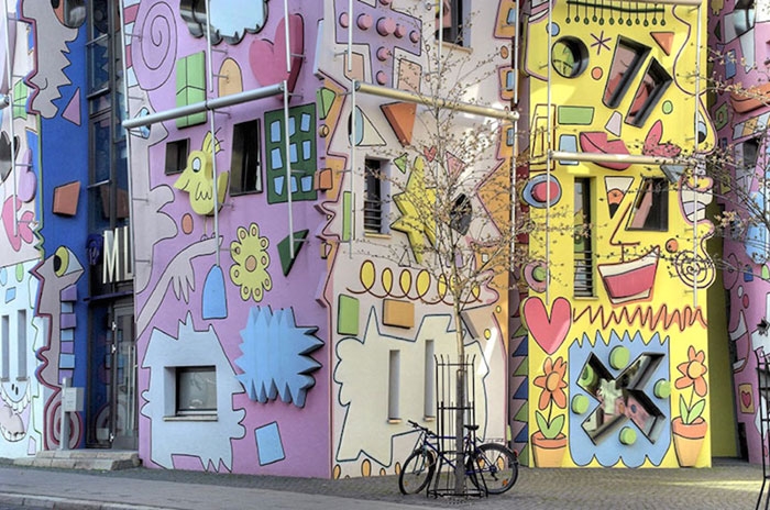 colorful-psychedelic-cartoon-buildings-james-rizzi-germany-6-2