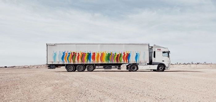 moving-graffiti-trucks-project-spain-27