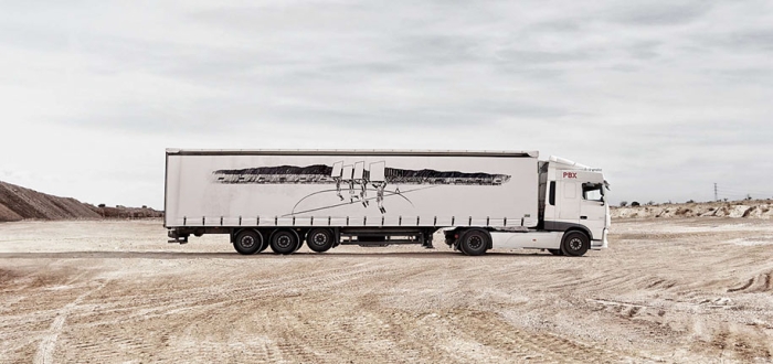 moving-graffiti-trucks-project-spain-13