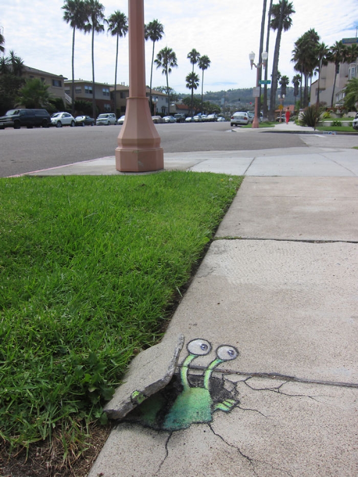 adorable-chalk-drawn-creatures-sidewalk-david-zinn-16