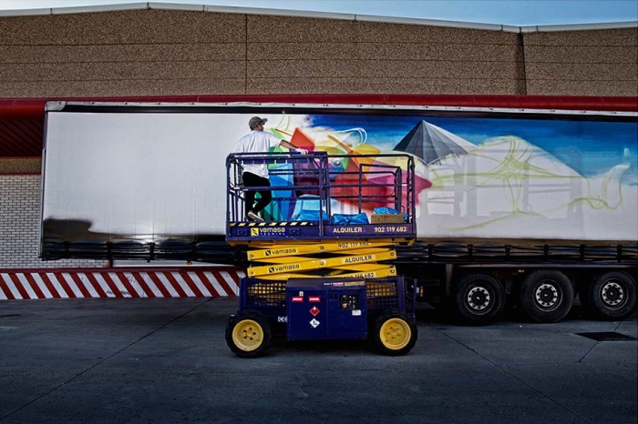 moving-graffiti-trucks-project-spain-3