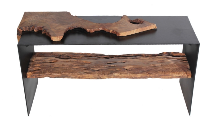 Concole table made out of 'Traviesa' wood combined with black metal