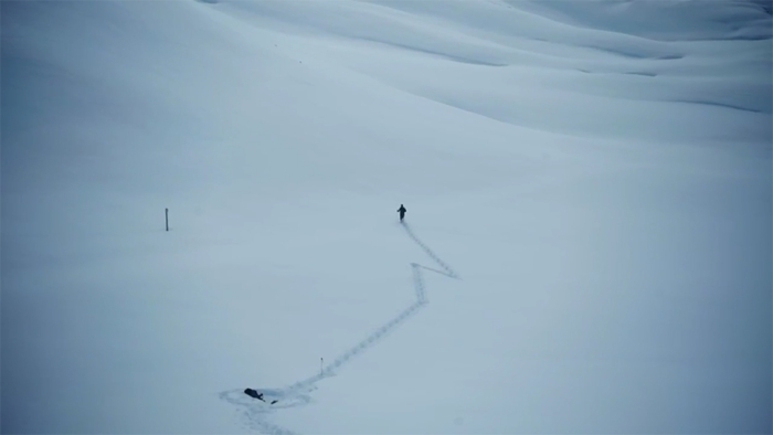 game-of-thrones-snow-drawings-french-alps-3