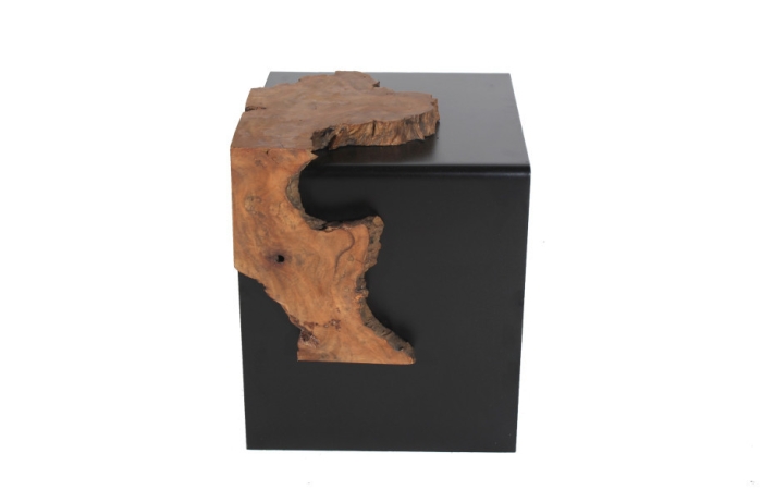 Side table made out of 'Traviesa' wood combined with black metal