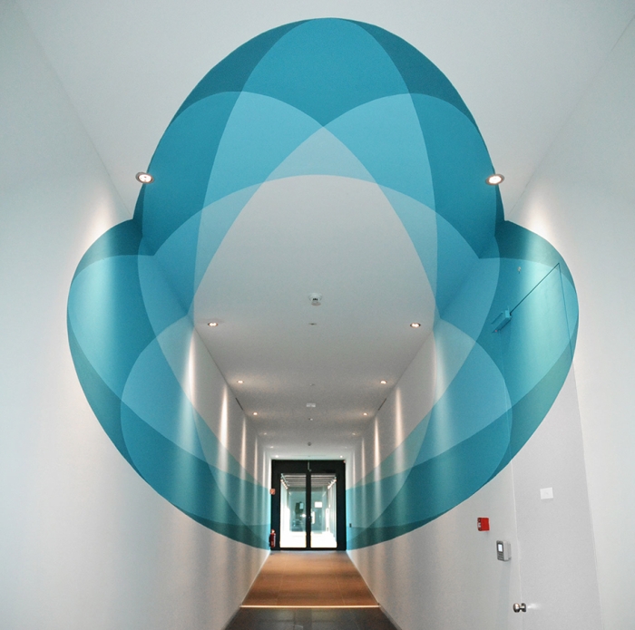 3d-shape-shifting-mural-transforms-as-you-walk-through-truly-design-1