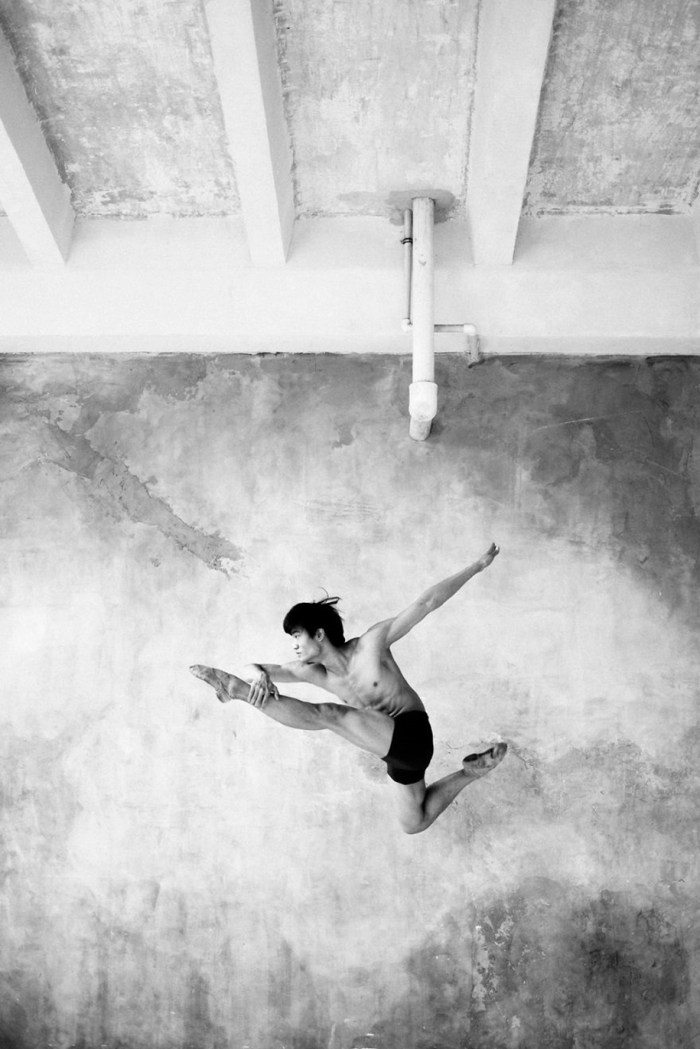 behind-stage-russian-ballet-dancers-photographer-darian-volkova-2