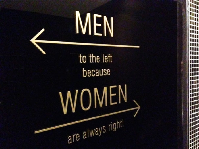 funny-creative-bathroom-signs-15