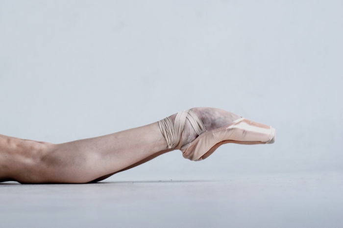 behind-stage-russian-ballet-dancers-photographer-darian-volkova-8