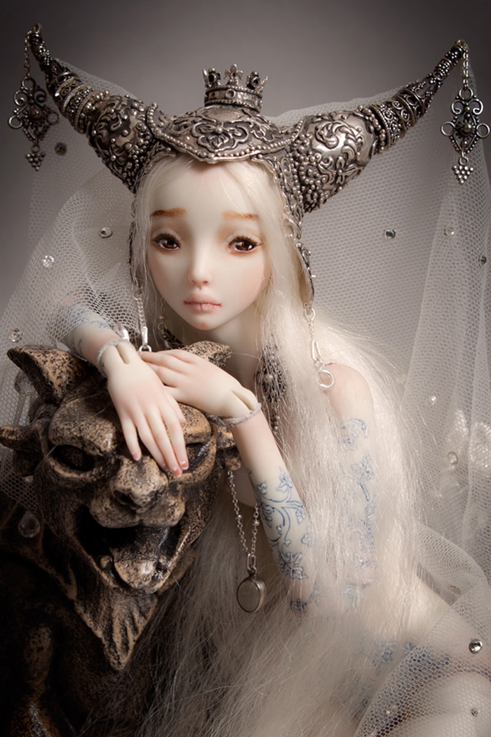 enchanted-sad-porcelain-dolls-marina-bychkova-5