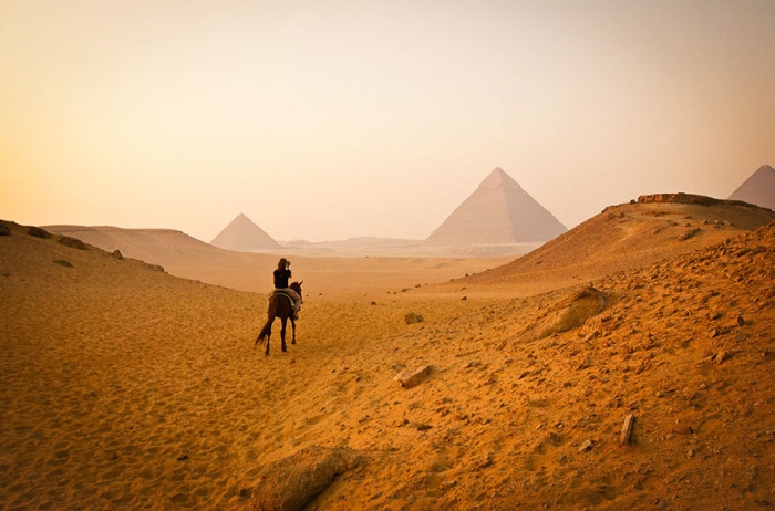 travel-dream-vacation-vs-real-thing-28