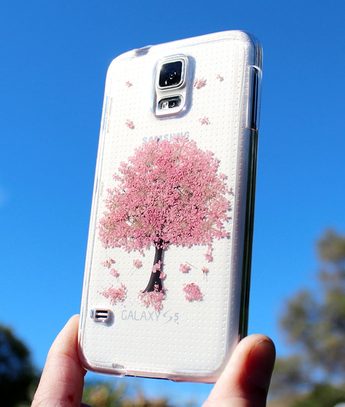 phone-cases-with-real-flowers-house-of-blings-3
