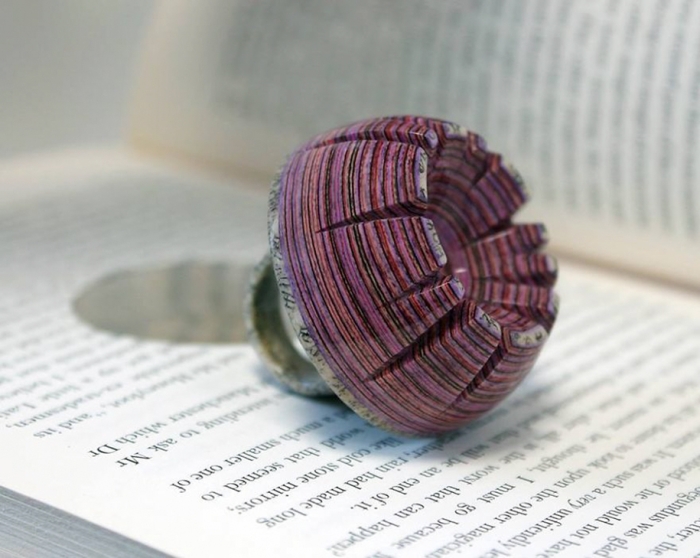 ewelry-made-of-vintage-books-london-jeremy-may4