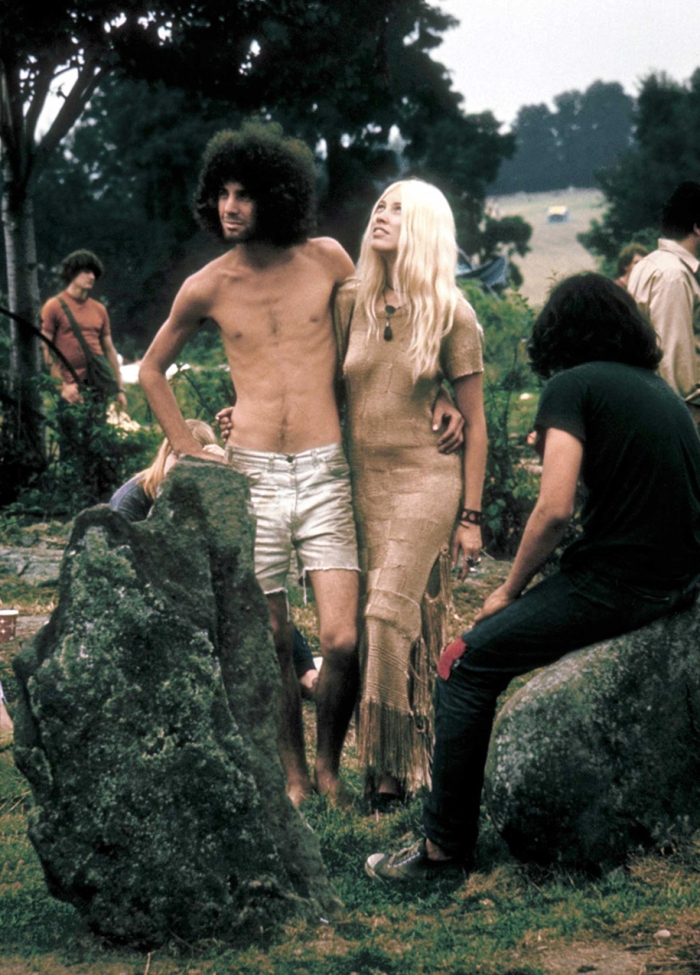 women-fashion-of-60s-woodstock-1969-9
