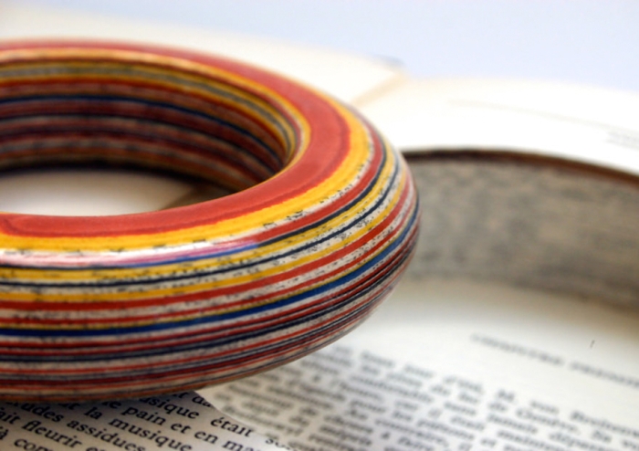 ewelry-made-of-vintage-books-london-jeremy-may21