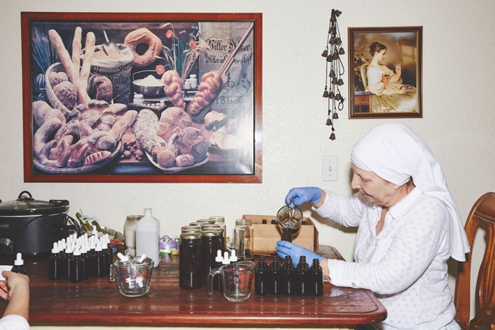 marijuana-horticulture-sisters-of-the-valley-shaughn-crawford-john-dubois-3