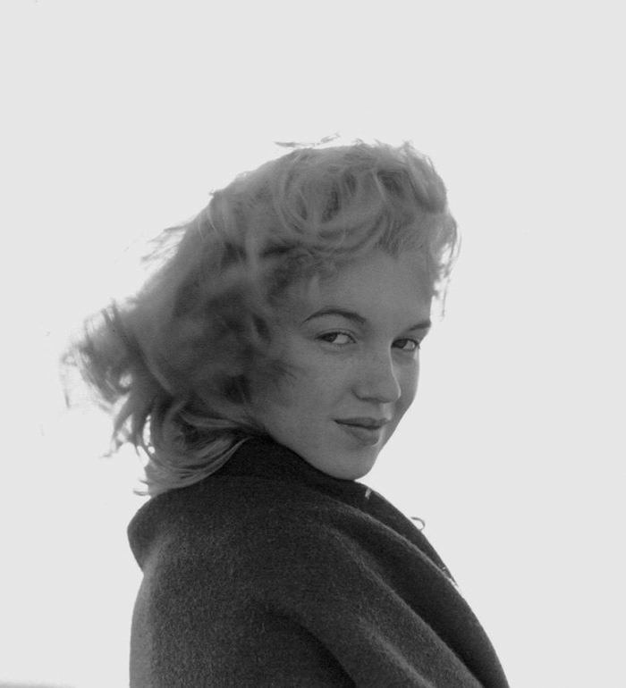 marilyn-monroe-malibu-beach-photoshoot-andre-de-dienes-12