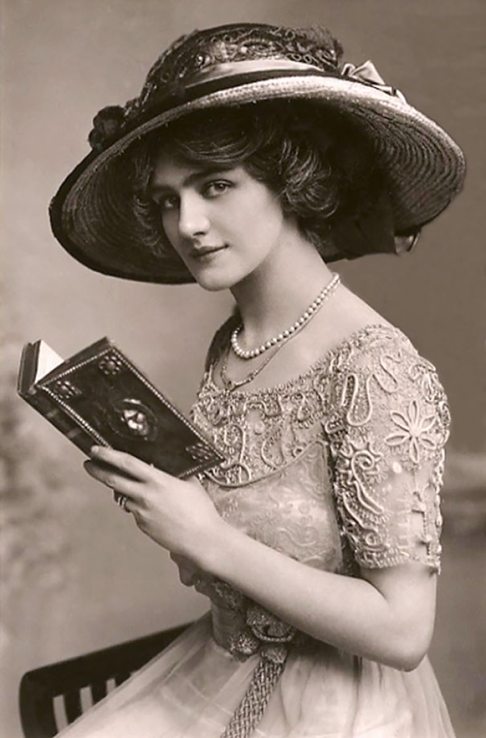 most-beautiful-women-around-the-world-1900-1910-9