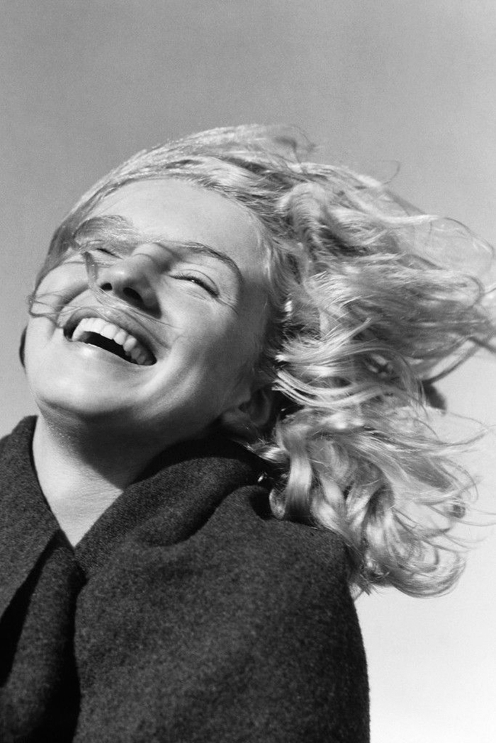 marilyn-monroe-malibu-beach-photoshoot-andre-de-dienes-22