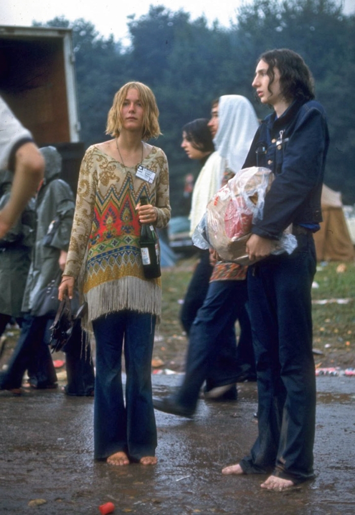 women-fashion-of-60s-woodstock-1969-10