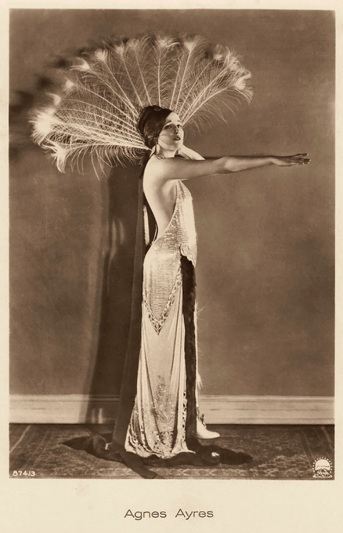 most-beautiful-women-around-the-world-1900-1910-6