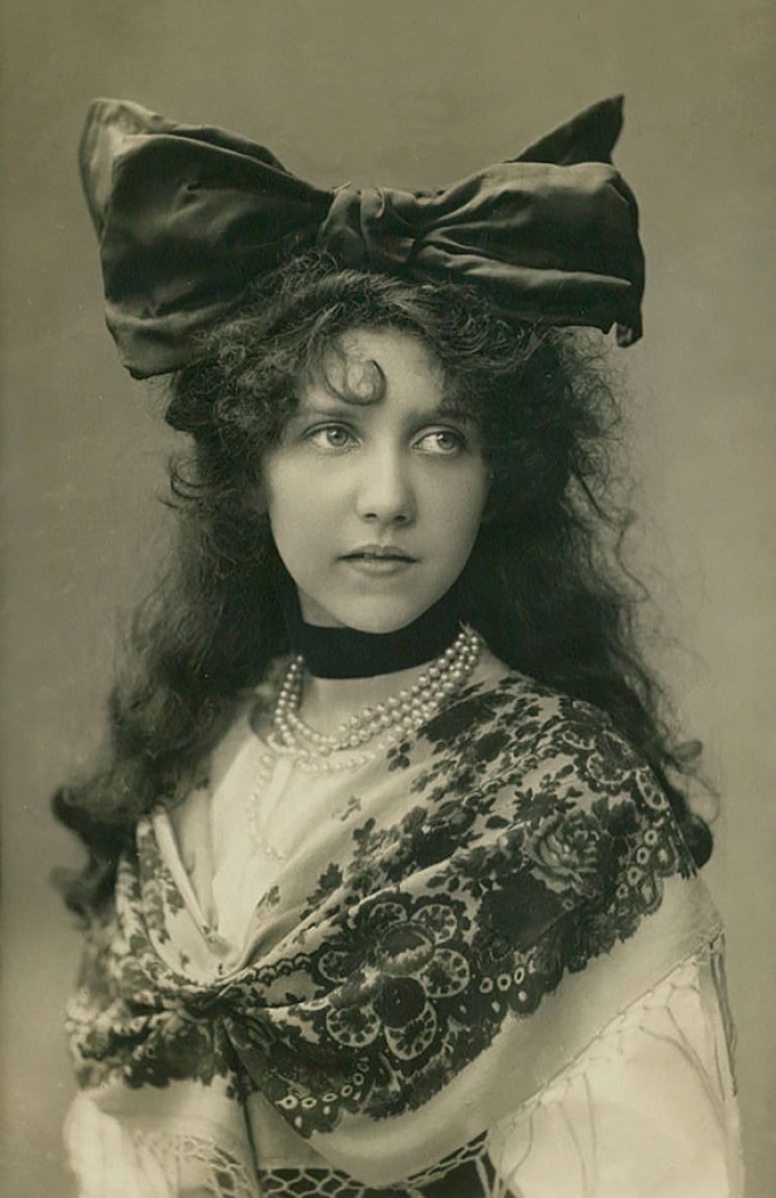 most-beautiful-women-around-the-world-1900-1910-1