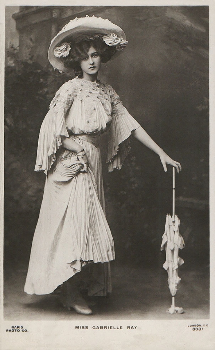 most-beautiful-women-around-the-world-1900-1910-7