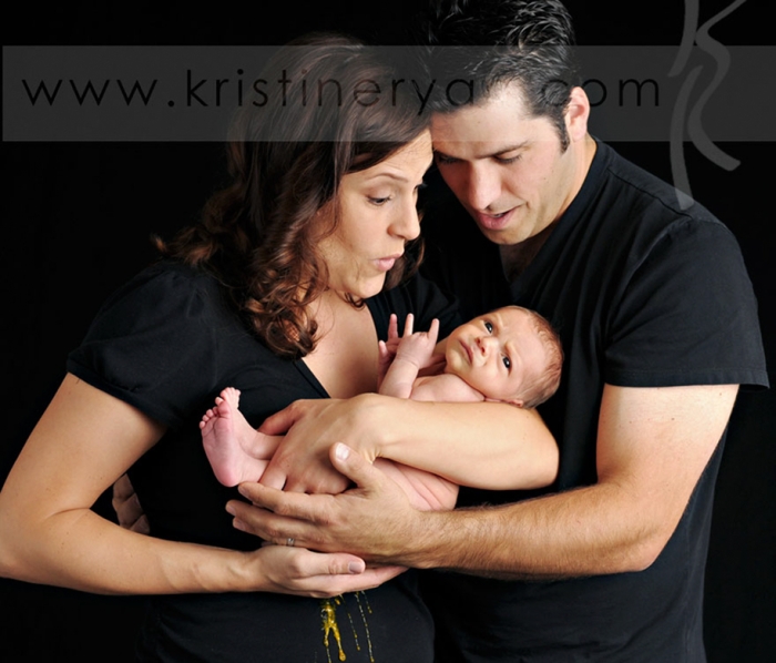 family-newborn-baby-photography-fails-7