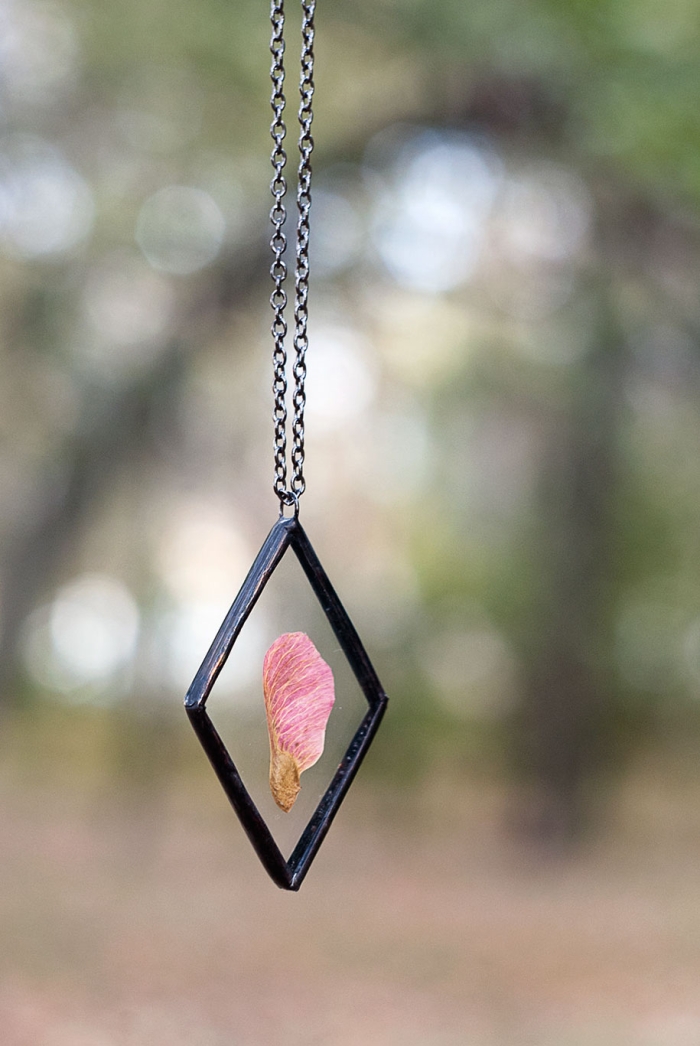 pressed-flower-jewelry-stanislava-korobkova-12-2