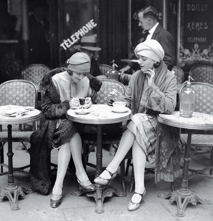 beginning-of-modern-fashion-1920s-women-fashion-7