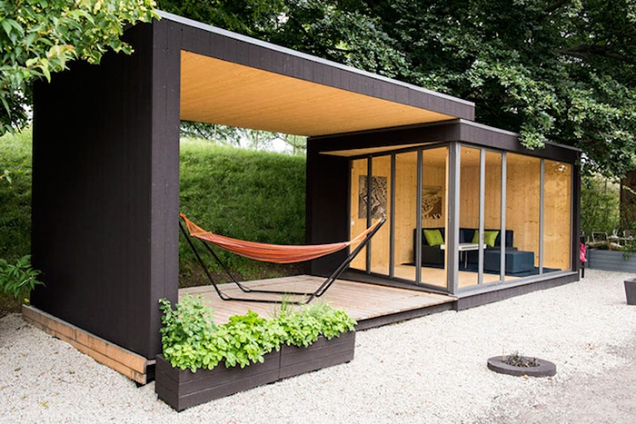she-sheds-garden-woman-caves-12