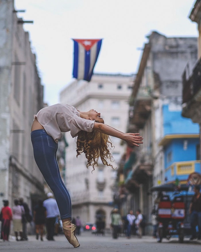 ballet-dancers-practice-on-streets-cuba-omar-robles-13