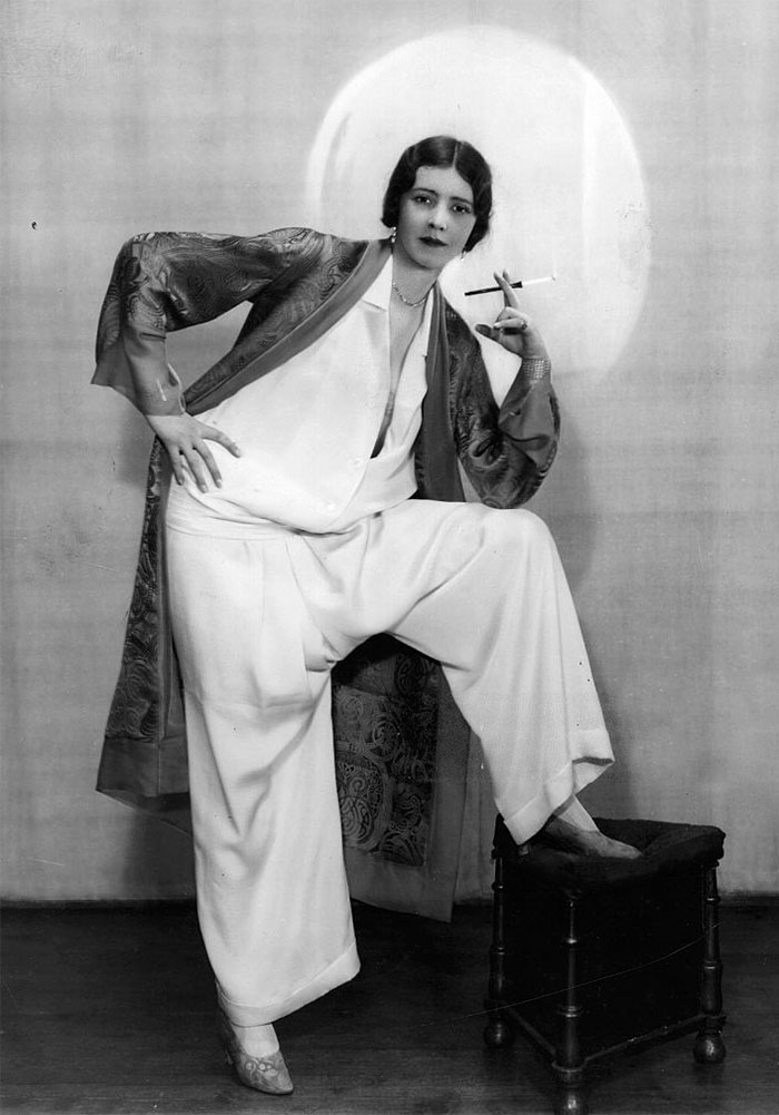 beginning-of-modern-fashion-1920s-women-fashion-8