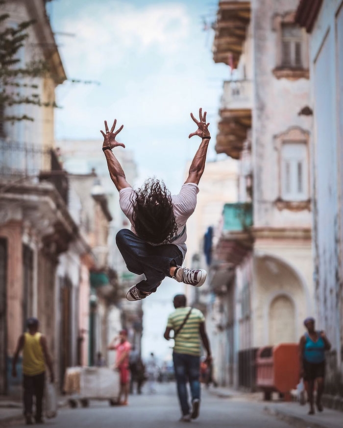 ballet-dancers-practice-on-streets-cuba-omar-robles-10