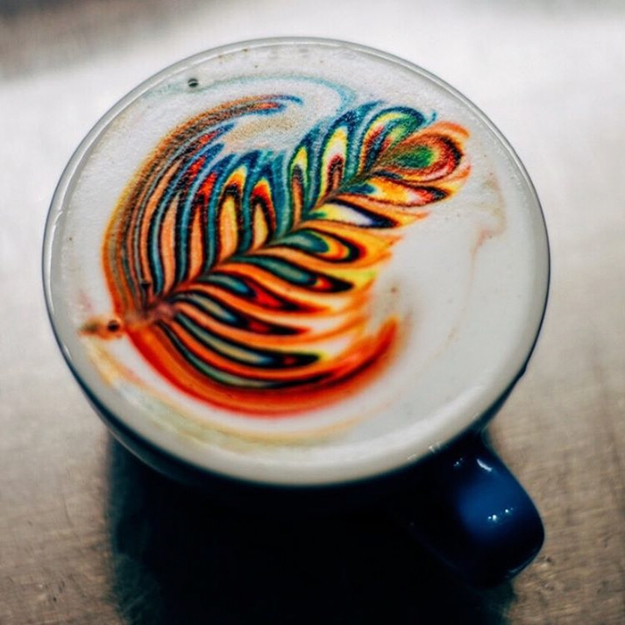 barista-colorizes-coffee-art-using-food-dye-5