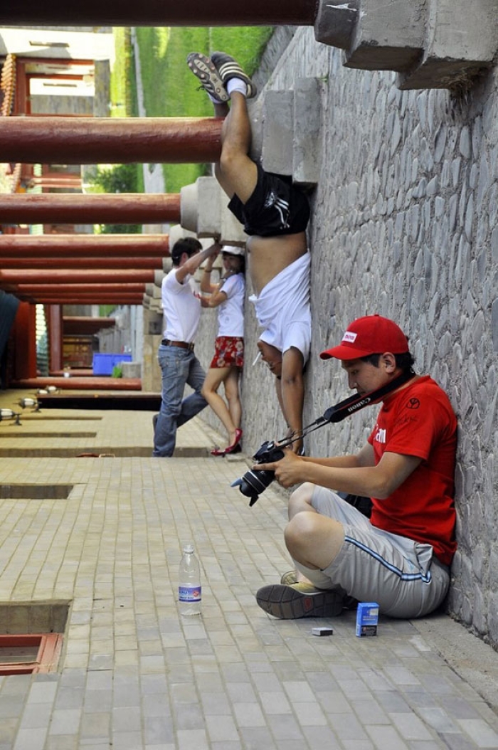 forced-perspective-changed-angle-photography-10