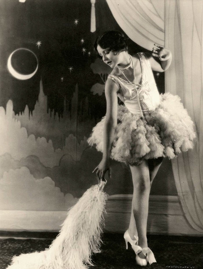 beginning-of-modern-fashion-1920s-women-fashion-2