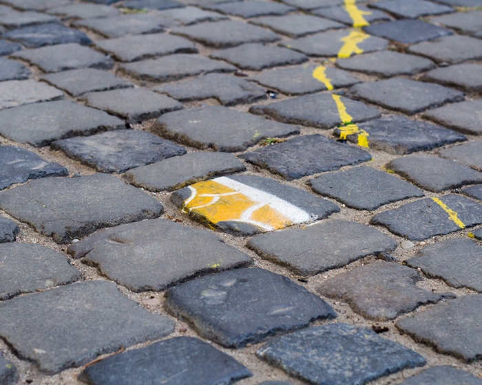 original-sin-urban-intervention-andre-levy-8