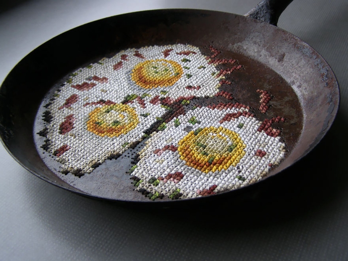 outside-the-box-embroidery-art-15
