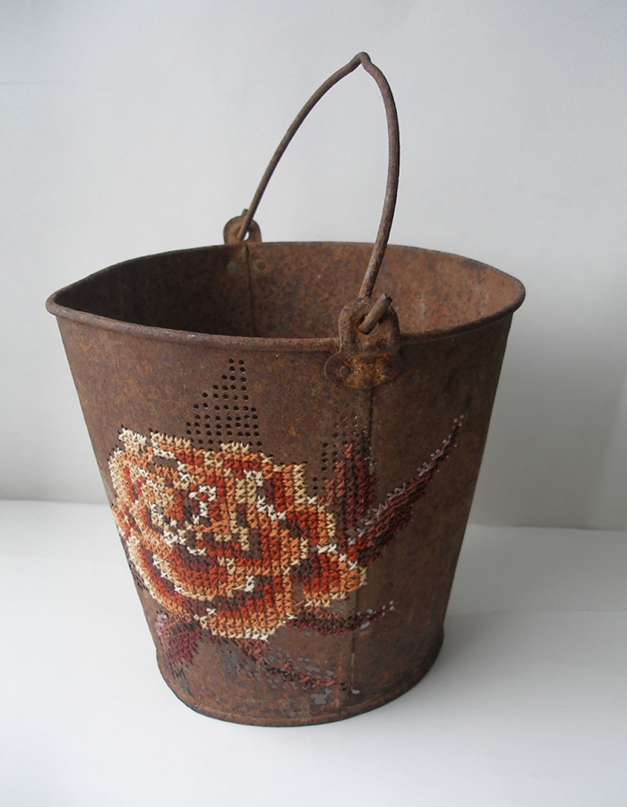 outside-the-box-embroidery-art-16